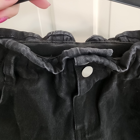 Princess Polly Black Jean Shorts Cinched Waist Size 0 - Picture 3 of 4